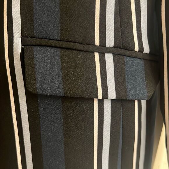 ✨INC Women's Striped Blazer Sz Medium Jacket✨ - Picture 8 of 10